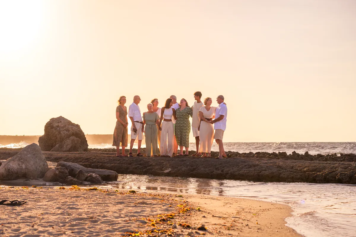 Familie fotoshoot vd Hart Kanoa beach 01