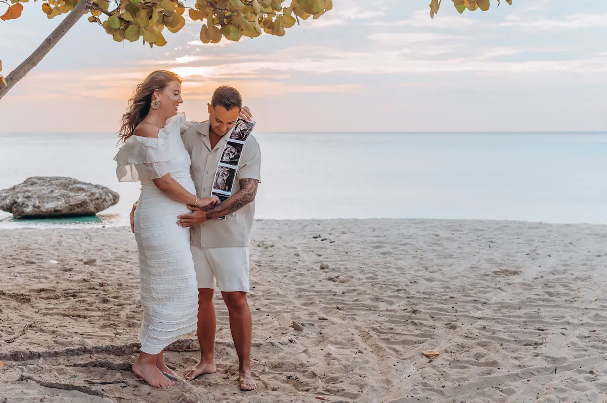 Maternity photoshoot Curacao Granneman Daaibooi 01